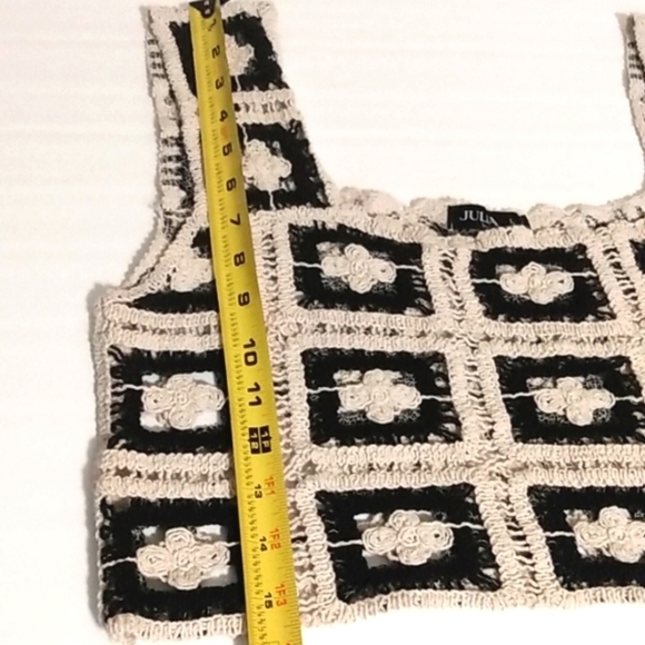 JULIA LOVE J CROCHET CROP TOP SIZE LARGE NWOT - Picture 8 of 8